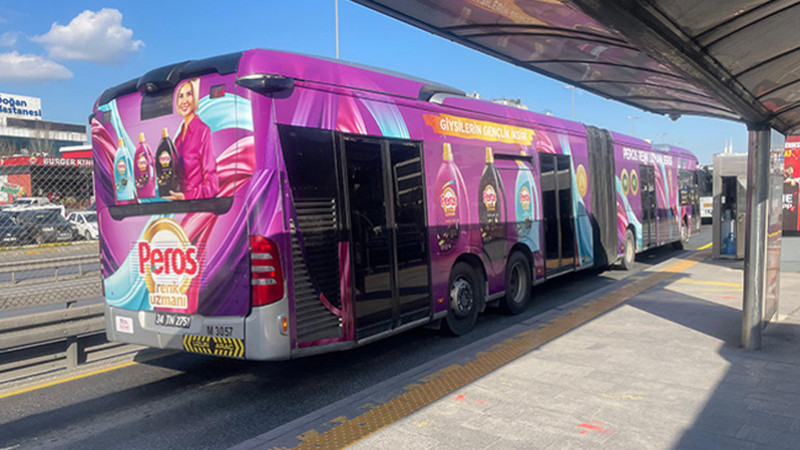 Metrobüs Reklamları ile Markanızı İstanbul’da Öne Çıkarın