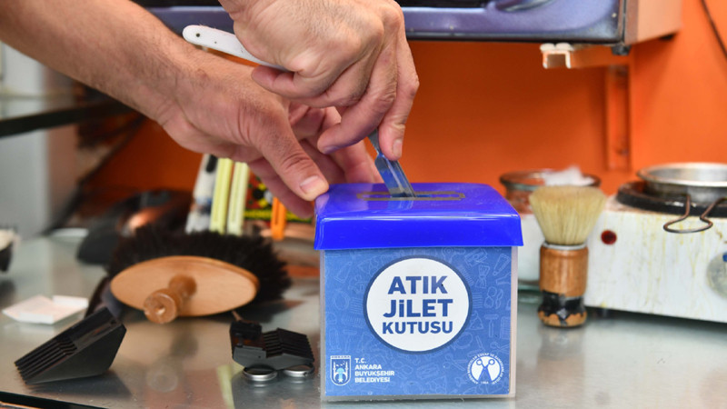 Ankara'da Atık Jilet Toplama Kampanyası