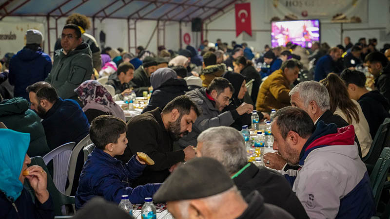 Keçiören'de 15 Ayrı Noktada İftar Çadırı Kuruldu