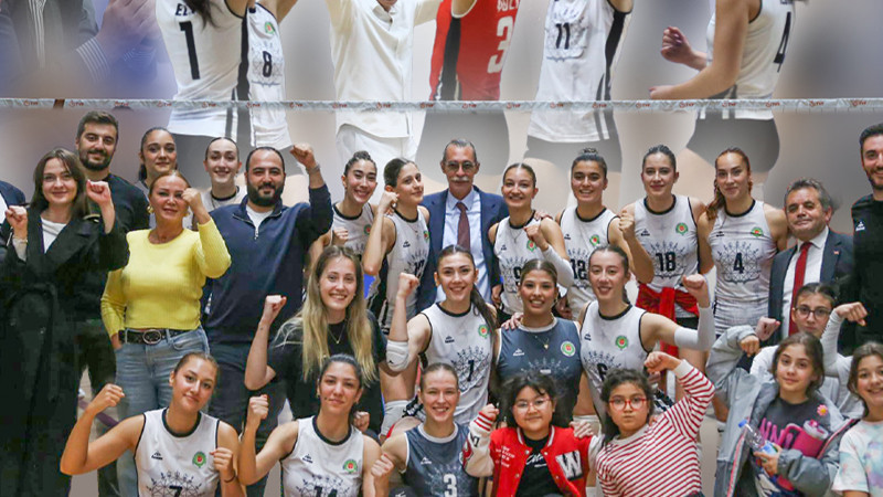 Etimesgut'un Süper Kızları Yarı Finale Yükseldi