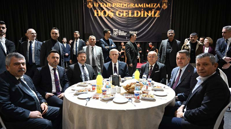 Mansur Yavaş Taksici Esnafıyla Birlikte İftar Yaptı