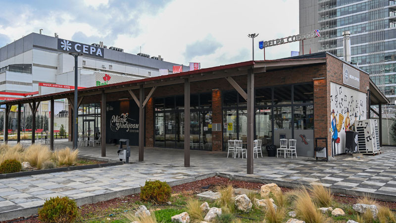 Ankara'da Gençler Müzik Stüdyosuna Akına Ediyor