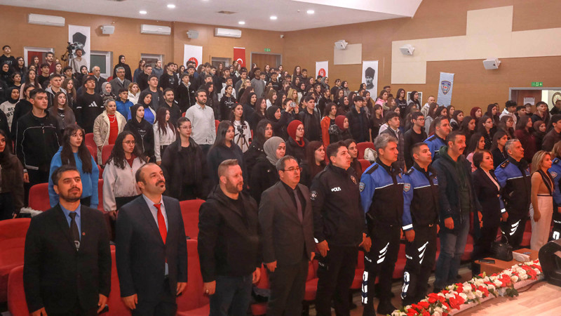 Keçiören'de Gençlere Çok Yönlü Destek