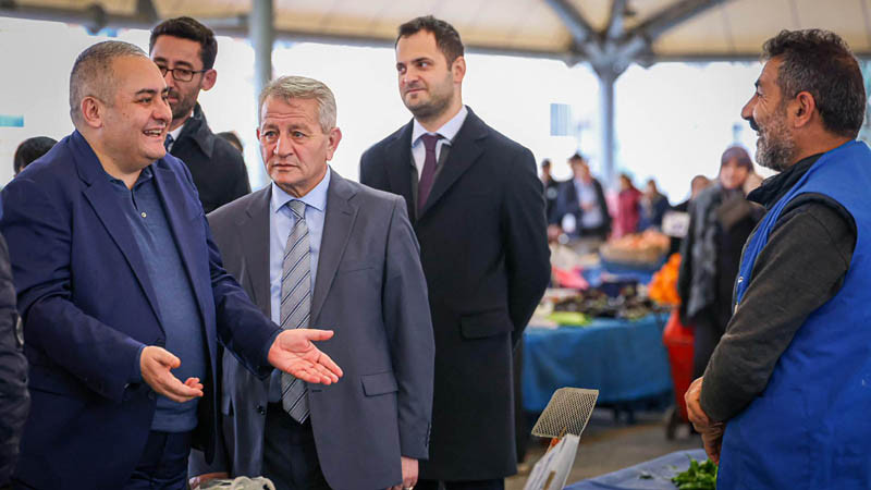 Mesut Özarslan'dan Semt Pazarlarına Ziyaret