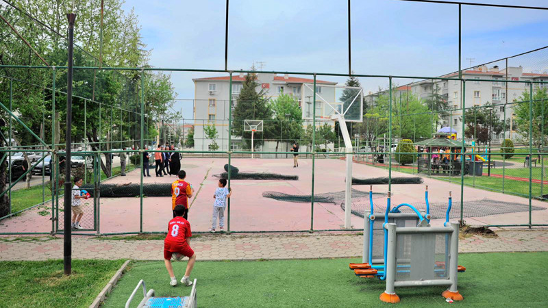 Sincan'da Parklarda Yenileme Seferberliği