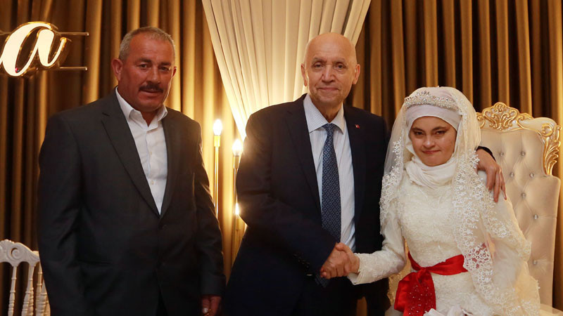 Fatma'nın Gelinlik Hayali Gerçek Oldu