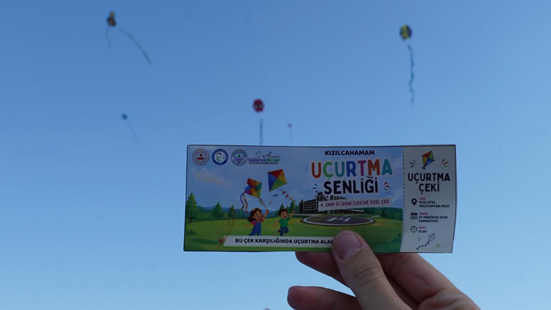 Kızılcahamam'da Uçurtma Şenliği Düzenlendi
